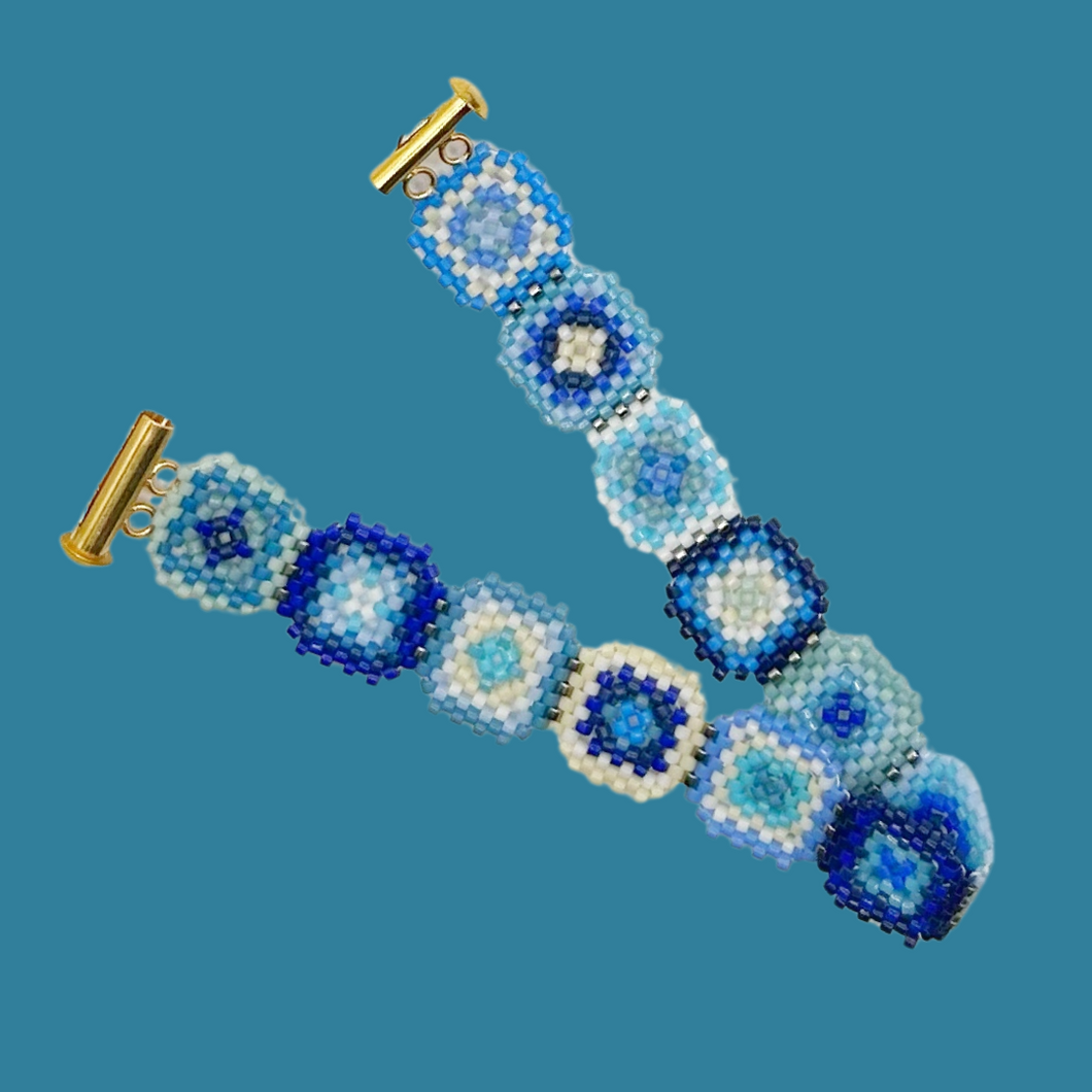 Granny Square Bracelet (7.5